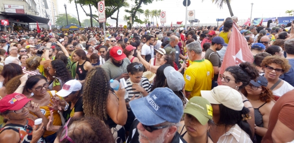 A pressão popular nas ruas, no último domingo (21), levou alguns deputados federais que votaram a favor da PEC da Bandidagem a se arrependerem publicamente e os senadores de CCJ recusaram a proposta 