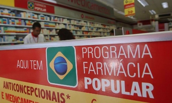 PARA TODOS -  O governo federal retomou o programa Farmácia Popular priorizando pessoas de baixa renda, mulheres, povos indígenas e municípios mais vulneráveis, mas toda a população brasileira terá acesso a remédios gratuitos ou de menor preço