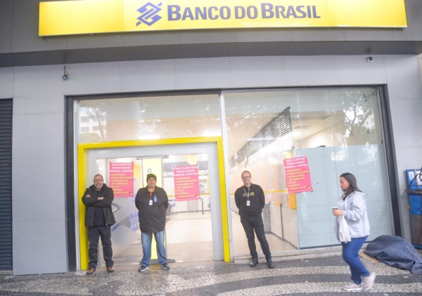 Dirigentes sindicais do Rio de Janeiro na greve dos funcionários do BB: direito de greve é legítimo