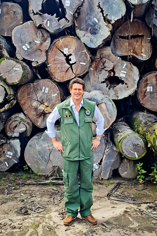 Ex-ministro de Bolsonaro, Ricardo Salles, estimulou desmatamento