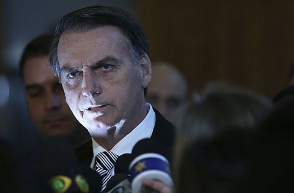 Com decreto no carnaval, Bolsonaro ataca reforma agrária e agricultura familiar